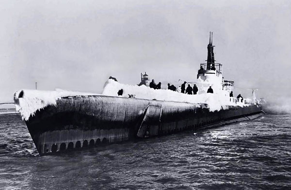 USS Golet in Ice