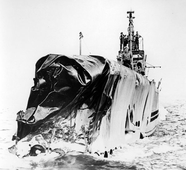 USS Scamp after collision with USS Chew