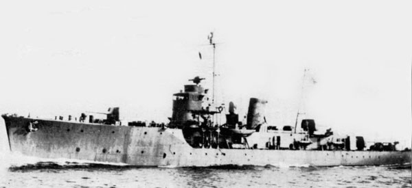Etorofu, sister ship of Hirado